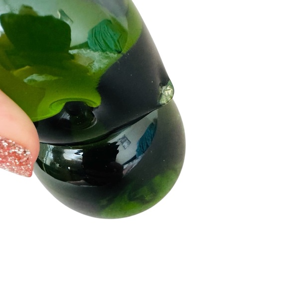 Vintage green glass bird/chick, heavy, GUC - Picture 8 of 8